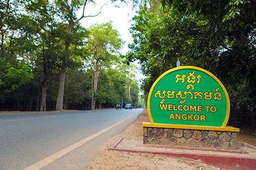 sign welcome to angkor